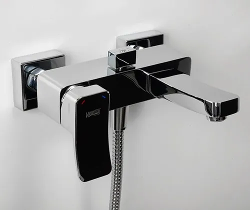 Смеситель для ванны с душем Wasserkraft Aller 1061
