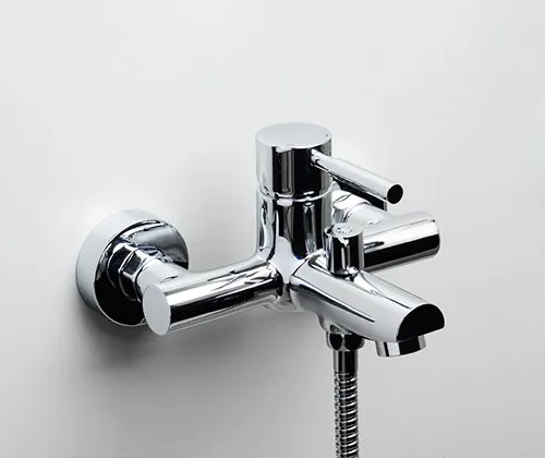 Смеситель для ванны с душем Wasserkraft Main 4101