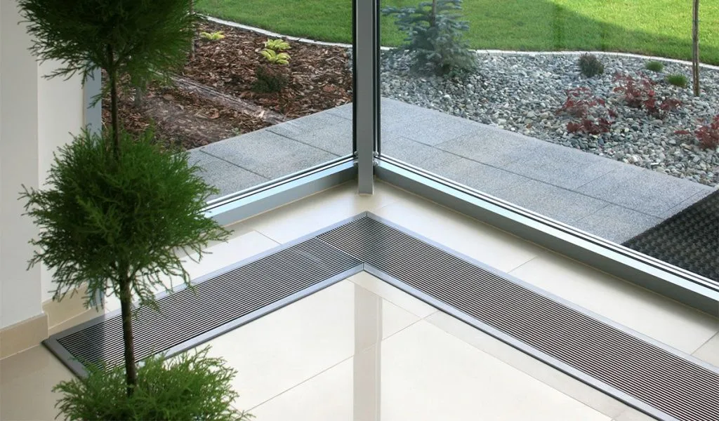 Конвектор с линейной решеткой